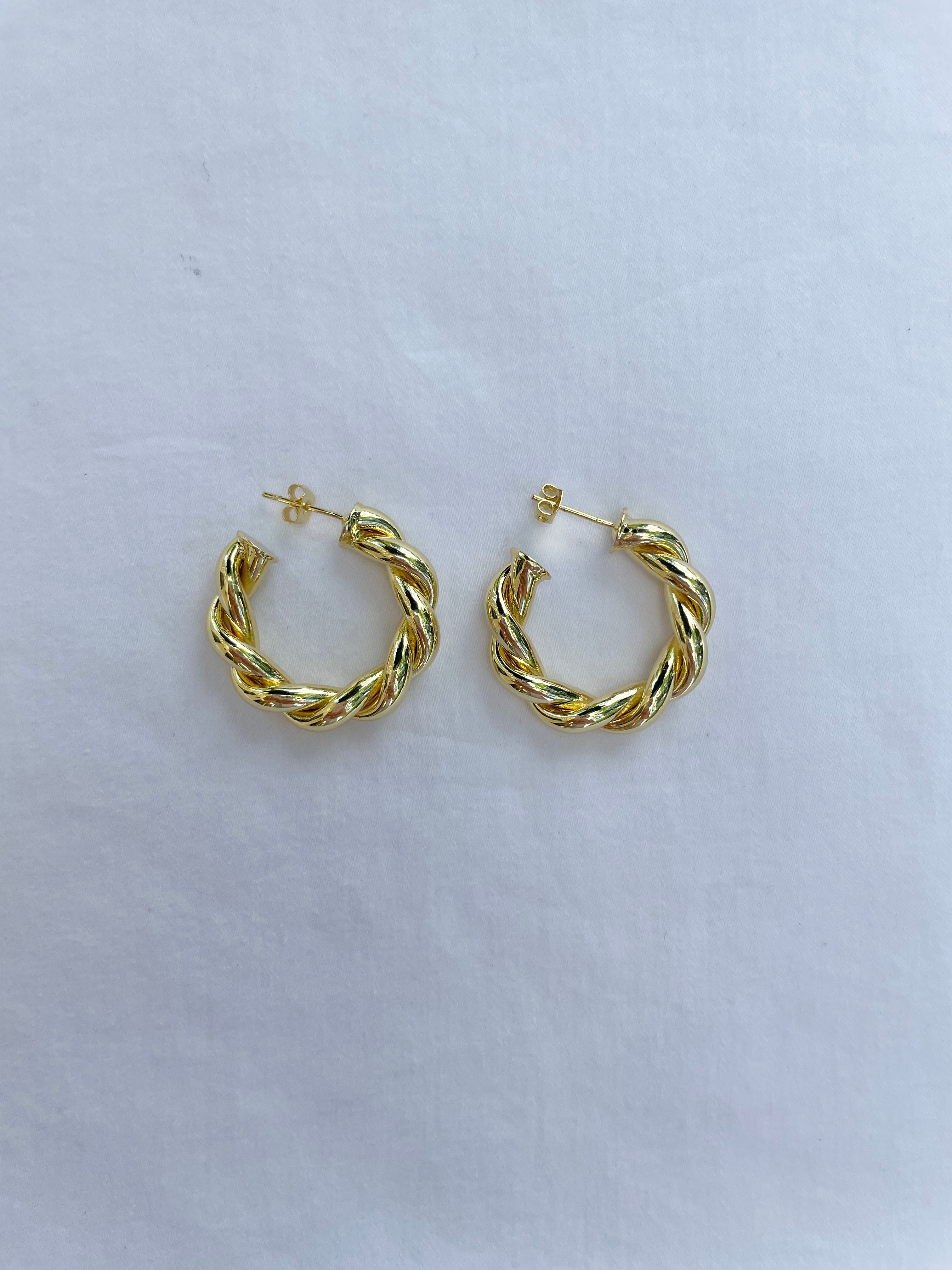 twist hoops